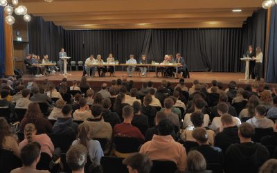 Podiumsdiskussion am TSG: Jugend und Politik gehen Hand in Hand